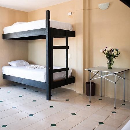 Deja Hostel Плая-дель-Кармен Экстерьер фото