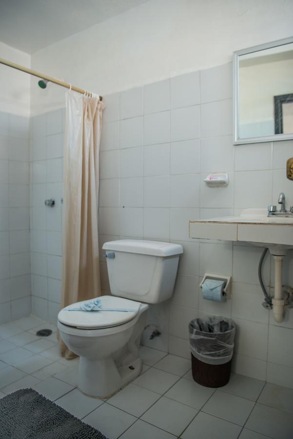 Deja Hostel Плая-дель-Кармен Экстерьер фото