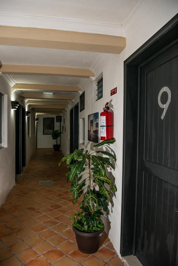 Deja Hostel Плая-дель-Кармен Экстерьер фото